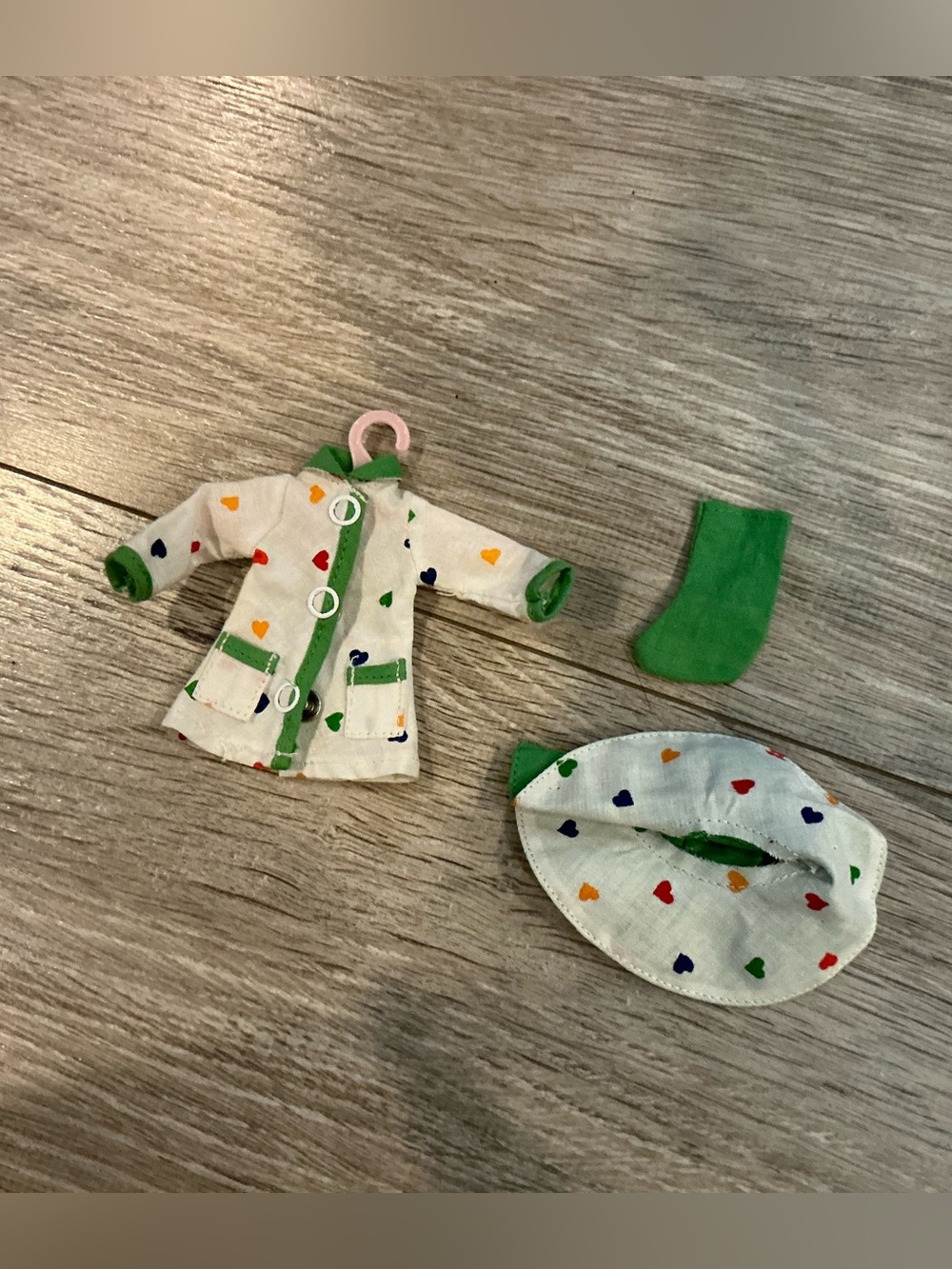 Vintage Vogue Ginny Doll 1970’s Green Heart Raircoat Outfit #70118